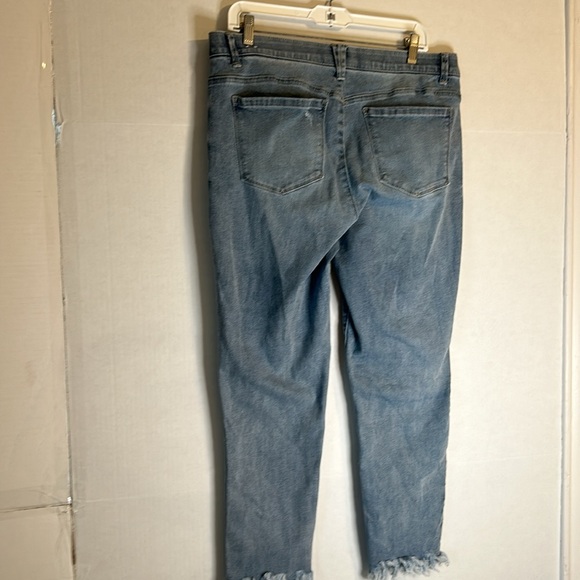 3/$25 Democracy Ab Tech Distressed Strt Leg Destroyed Hem Lt Denim Jean sz14 - Picture 2 of 16